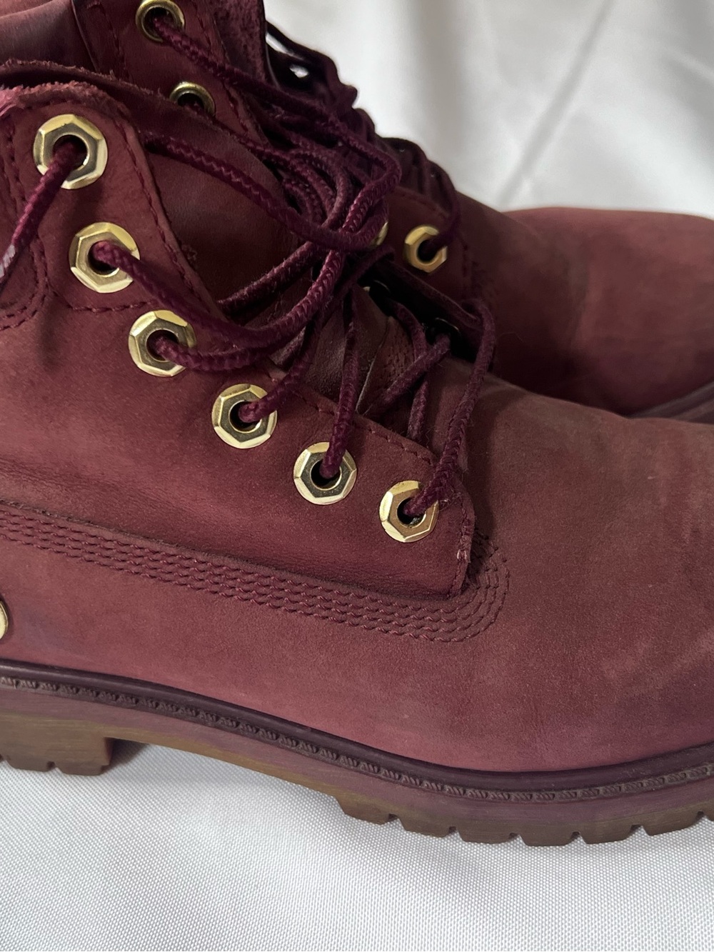 Timberland 6-Inch Premium Boots Burgundy Gold Logo Kids Size 4 - Picture 4 of 14